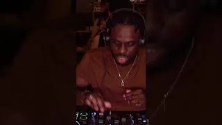 Thumbnail: It's simple. Girls just want to make money, look pretty and shake sum #bailefunk #dj  #djtransition