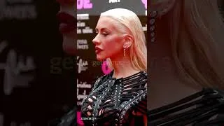 Thumbnail: Christina Aguilera attends the "Burlesque The Musical" World Premiere at The Savoy Theatre in London