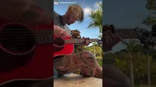 Thumbnail: Machine Gun Kelly thought he ate with this