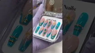 Thumbnail: Press On Nails for Summer 🌊💫