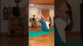 Thumbnail: Try this yoga flow ✌️| #yogaflow #youtubeshorts