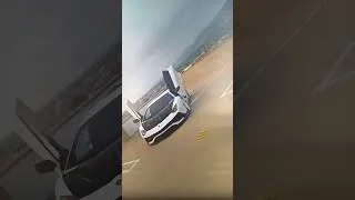 Thumbnail: Lamborghini 😮‍💨🎧