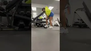 Thumbnail: Easy upper body #gymmotivation #fitnessjourney #weightloss #lifestyle #afterworkroutine #relatable