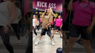 Thumbnail: Tempted to touch? Nah, I’m tempted to DANCE! 💃🏼#dance #zumba #reggaeton #dancing